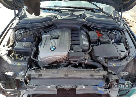 2007 BMW 530 I z USA, uszkodzony, nr VIN WBANE73557CM51390